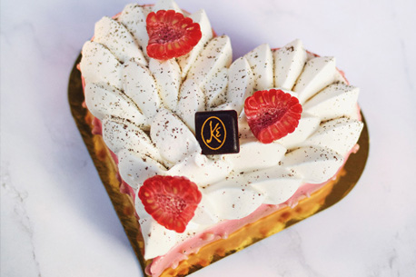 Gâteau de Saint Valentin framboise chocolat blanc signé Éric Kayser