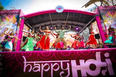 Holi, la fête indienne des couleurs au Jardin d'Acclimatation