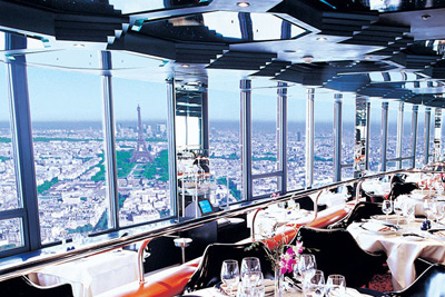 Bar insolite avec une vue extraordinaire sur tout Paris