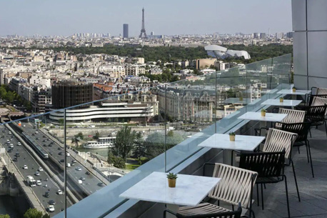 Skyline bar, un bar à la vue imprenable sur tout Paris