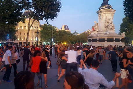 Danse gratuite (salsa, bachata, kizomba…) Place de la République