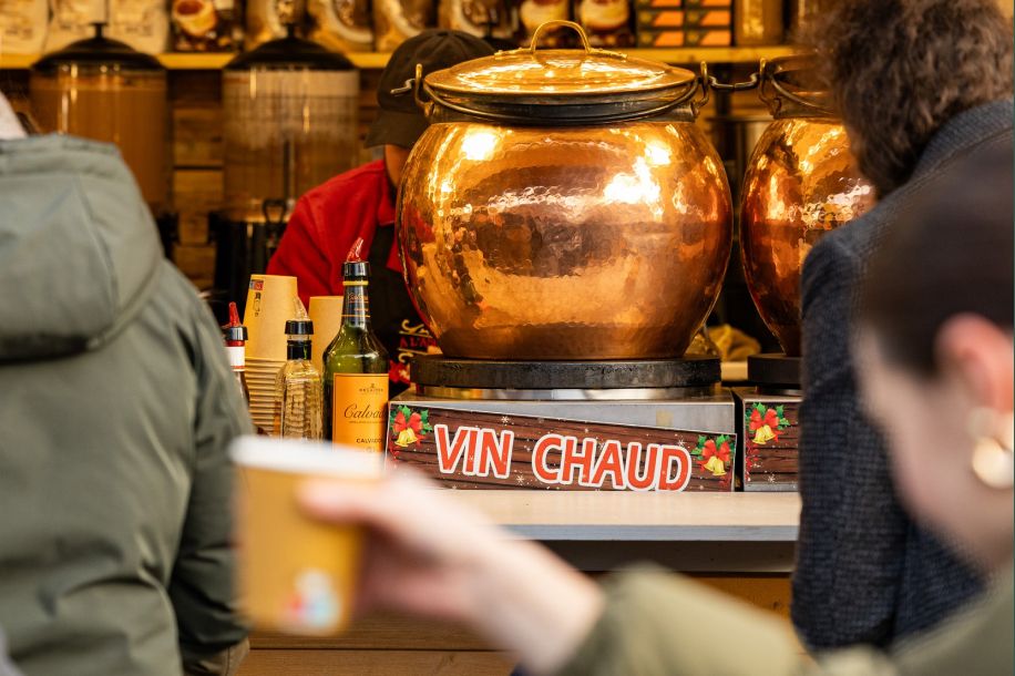 Le parvis de l'Hôtel de Ville se transforme en Forêt enchantée