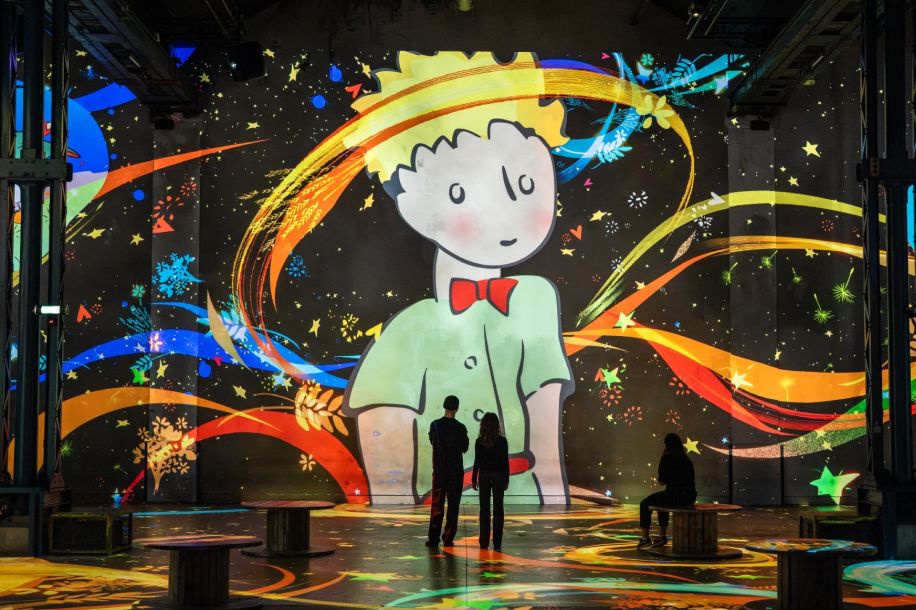 Voyagez avec Van Gogh, Le Petit Prince et Hokusai à l'Atelier des Lumières
