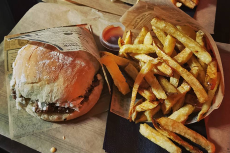 Burger pas cher, fait maison et copieux à seulement 2,70 €