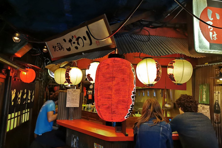 Restaurant insolite comme à Tokyo et meilleur ramen de Paris