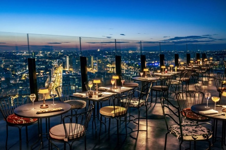 Rooftop extérieur super chic, perché à 120m d'altitude avec vue imprenable sur Paris !