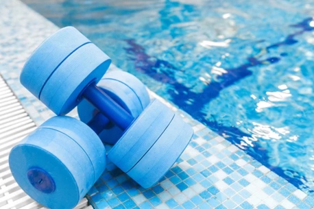 Cours d'aquagym gratuits à Paris : plongez dans un été rafraîchissant !