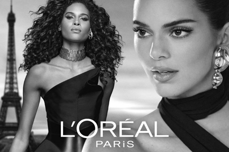 Défilé L'Oréal Paris 2023 gratuit sous la Tour Eiffel