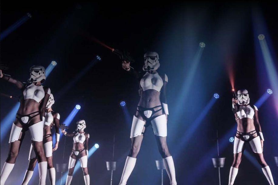 The Empire Strips Back : un hommage décalé et irrésistible à l’univers culte de la SF