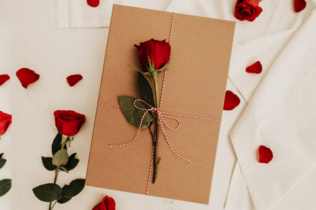 Quel cadeau offrir pour une première Saint Valentin ?