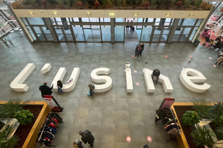 Braderie à l'Usine Mode et Maison : jusqu'à -70% sur vos marques préférées !