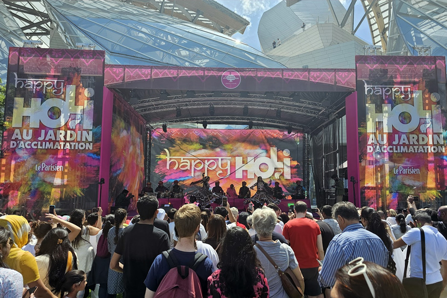 Holi, la fête indienne des couleurs au Jardin d'Acclimatation