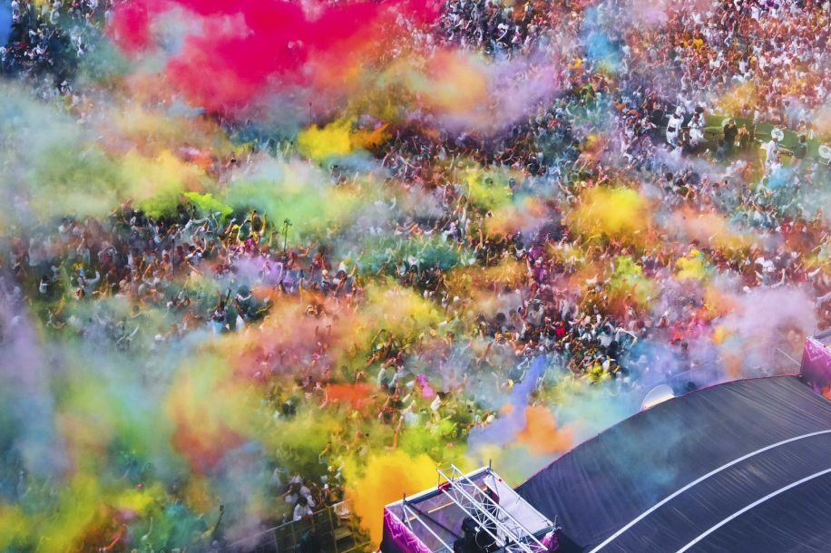 Holi, la fête indienne des couleurs au Jardin d'Acclimatation