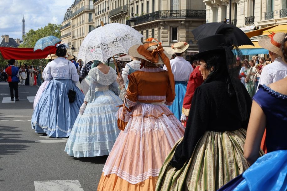 La Fête de Paris 2025 : guinguette, parade, ateliers, animations et bal costumé !
