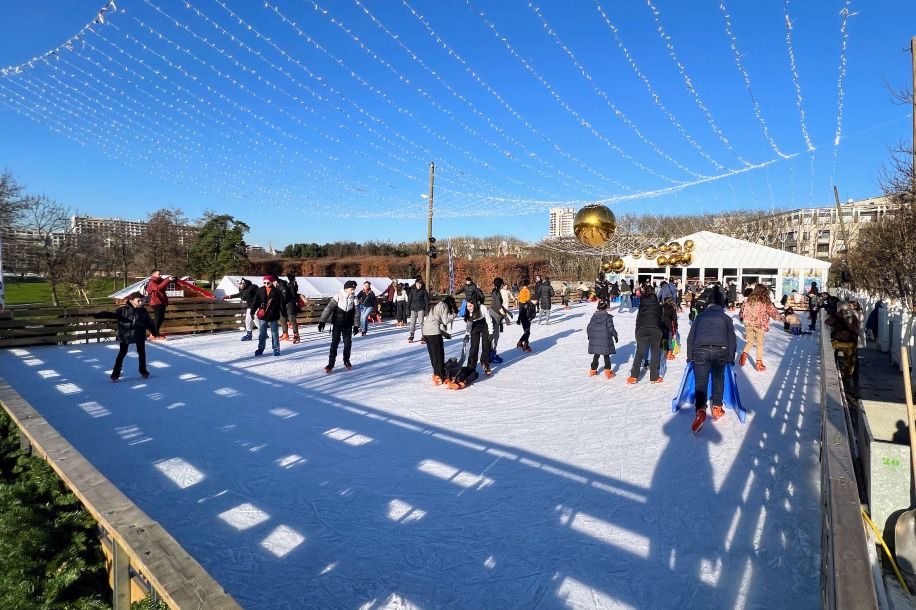 Patins en Folie : glisse et ambiance de Noël au Parc Citroën