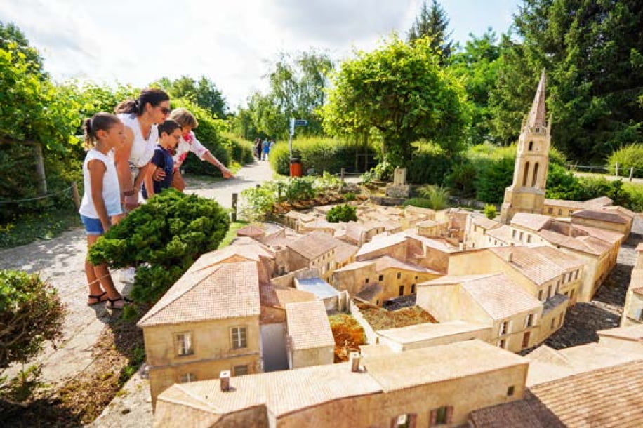 France Miniature 2025 ? Un chevalier, une marquise, un savant paumé… et un billet gratuit pour les enfants