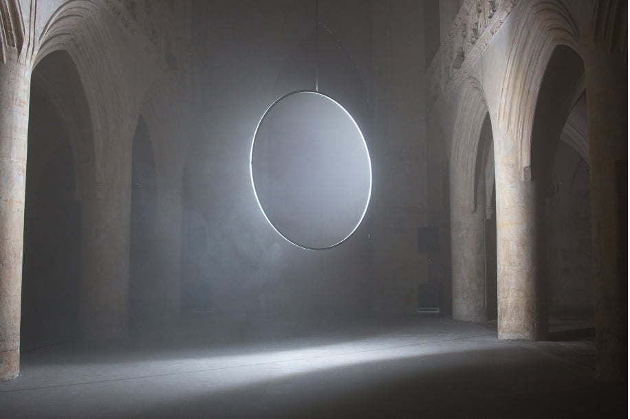 Into the Light, 3000 m² d’art lumineux pour une expérience hors norme