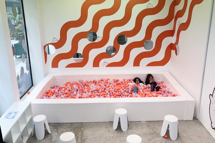 Molang débarque à Paris pendant 10 jours : expo, ateliers et mignonnerie à gogo !