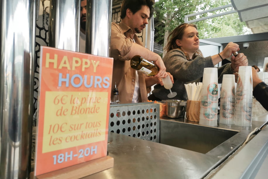 Noti Plage : l’adresse estivale à ne pas manquer au pied de la Tour Eiffel