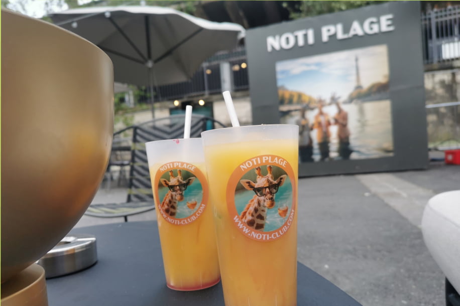 Noti Plage : l’adresse estivale à ne pas manquer au pied de la Tour Eiffel