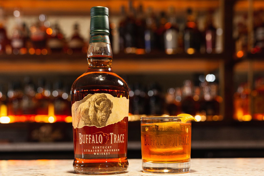 Buffalo Trace en mode rooftop : les soirées cocktails immanquables de l’été