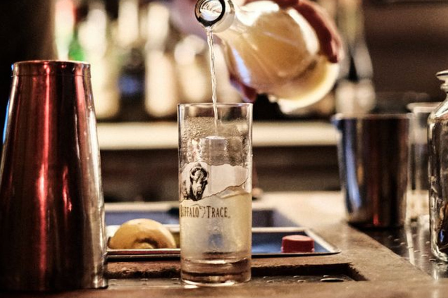 Buffalo Trace en mode rooftop : les soirées cocktails immanquables de l’été