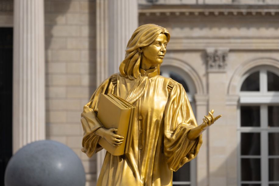Inauguration des 10 statues des grandes femmes des JO de Paris dans le 18e