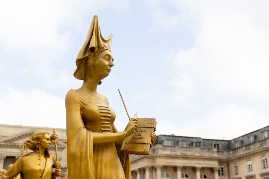 Inauguration des 10 statues des grandes femmes des JO de Paris dans le 18e