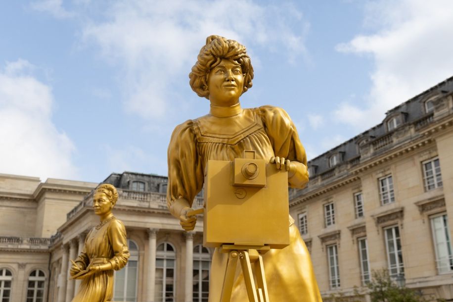 Inauguration des 10 statues des grandes femmes des JO de Paris dans le 18e