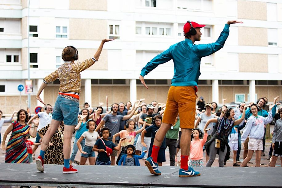 Une semaine de théâtre gratuit en plein air sur l’île de loisirs de Cergy !