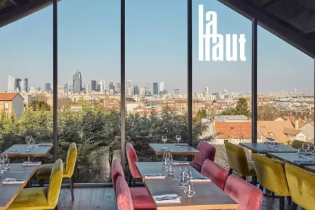 Restaurant Là Haut : cuisine gourmande et panorama unique