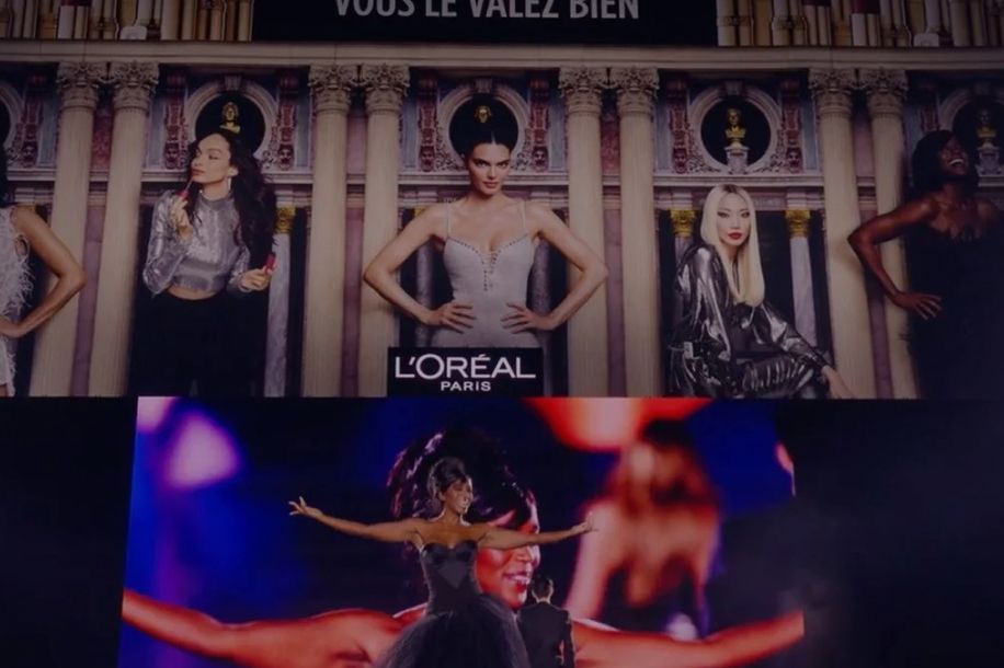 Le Défilé L’Oréal 2025, rendez vous phare et gratuit de la Fashion Week parisienne