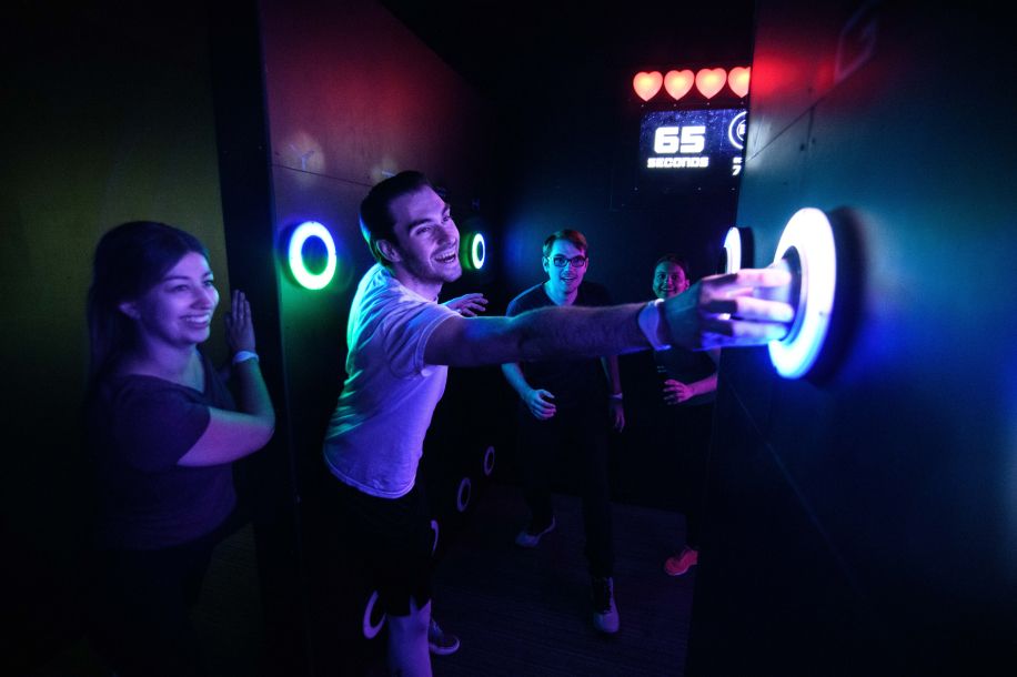Jeux interactifs et défis en équipe : découvrez ACTIVATE !