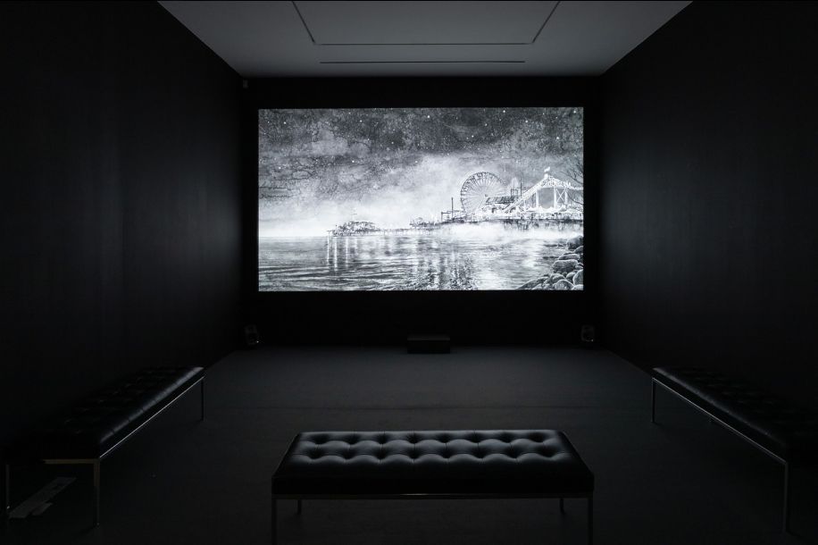 Sculptures hors du temps et hypnotiques : Hans Op de Beeck en accès libre à Paris