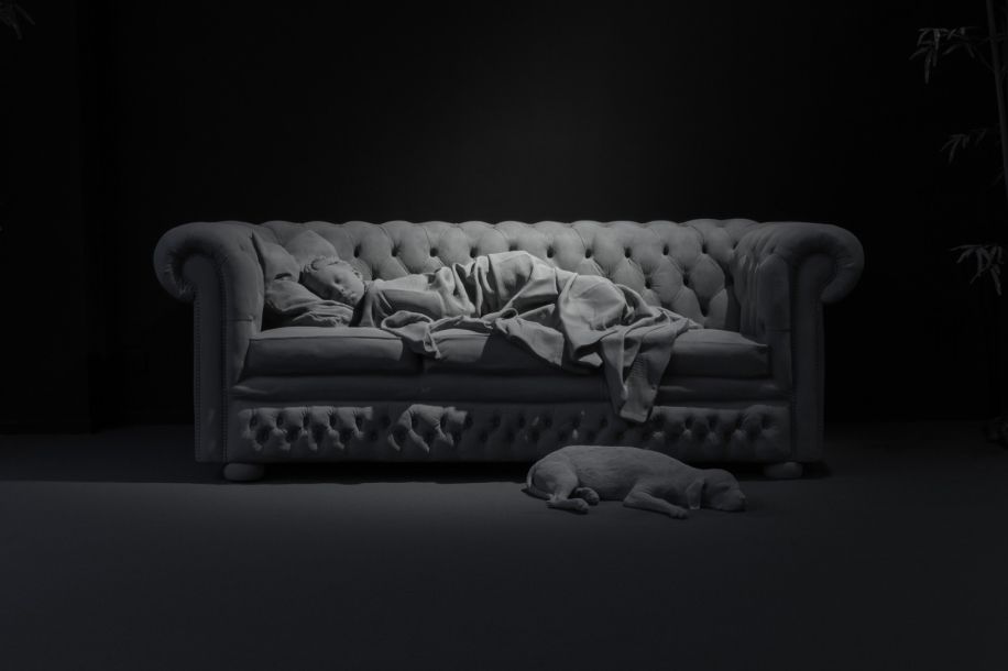 Sculptures hors du temps et hypnotiques : Hans Op de Beeck en accès libre à Paris
