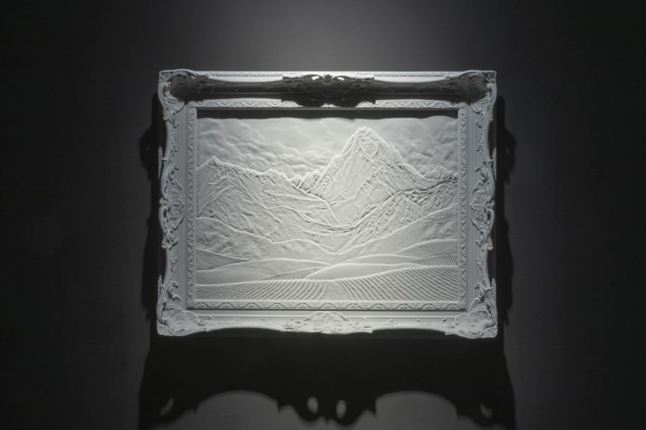 Sculptures hors du temps et hypnotiques : Hans Op de Beeck en accès libre à Paris