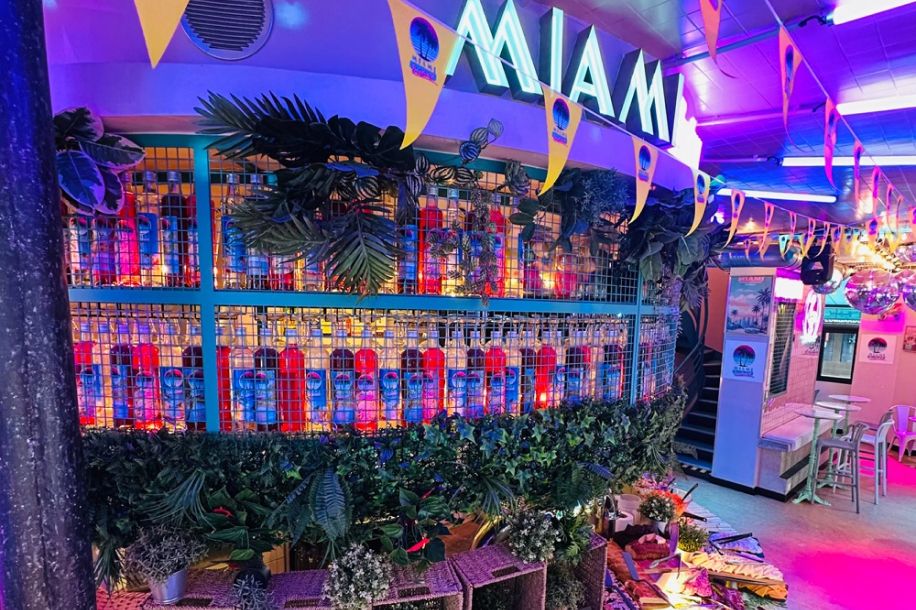 Brunch à volonté, néons et palmiers from Florida : bienvenue au Miami Boulevard !