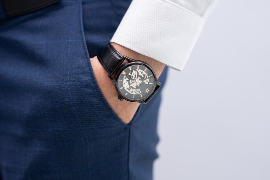 Comment les montres de luxe sont elles devenues partie intégrante de l’identité et du style de vie parisien