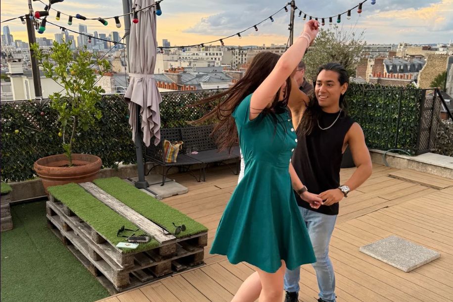 Danser la salsa ou la bachata en un mois : découvrez le bootcamp Vueltasol !