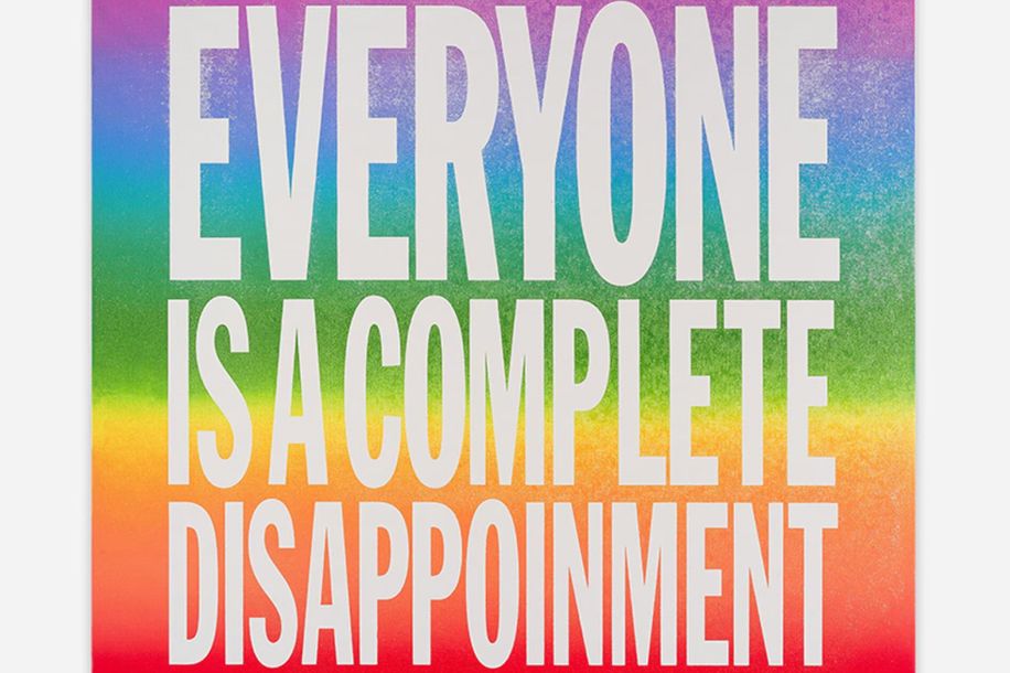 “En Plein Cœur”, l’exposition gratuite qui explore un siècle d’amour chez Guerlain