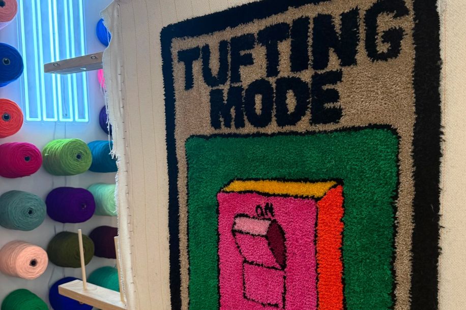 Tufting Studio : un lieu pour explorer l’art du tufting, ce tissage moderne à la laine