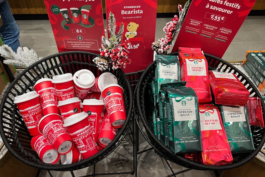 Le Starbucks des Capucines, ce spot (encore plus) parfait pour une first date