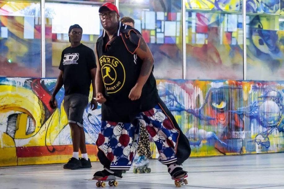 Roller party gratuite dans une ancienne patinoire devenue musée de street art