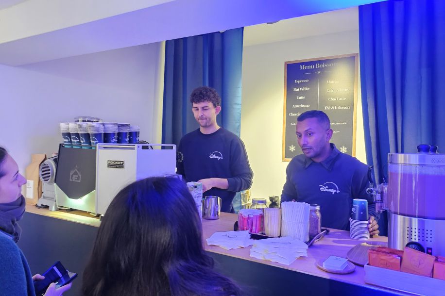 Bon plan Disney+ : pâtisseries gratuites, boisson chaude offerte et animation de Noël