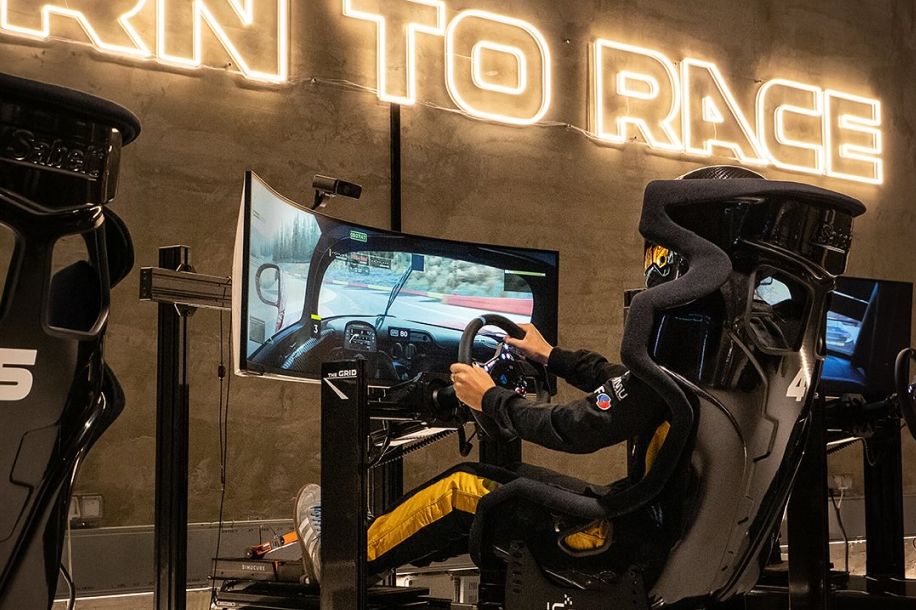 e motion paris simulateur automobile 1