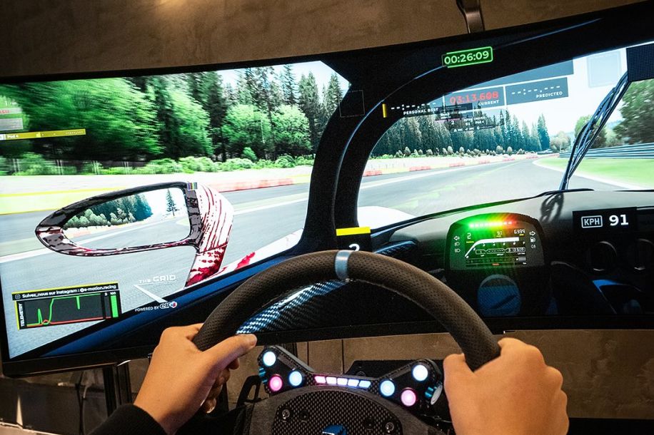 E MOTION : le sport automobile version immersive et accessible