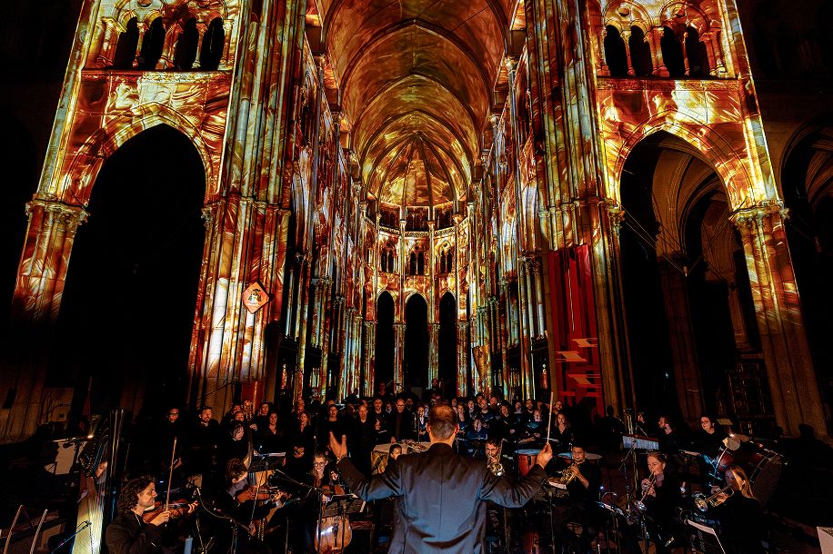L’Odyssée Céleste : un spectacle immersif inédit au cœur de l’église Saint Eustache