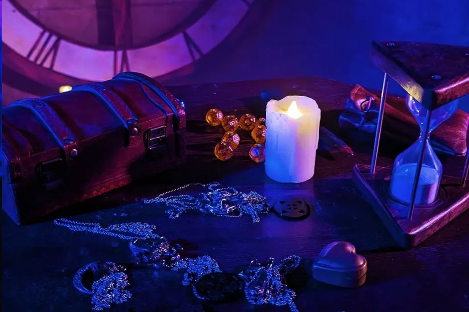 Wolf Gang : un Loup Garou grandeur nature au cœur d’une cité médiévale