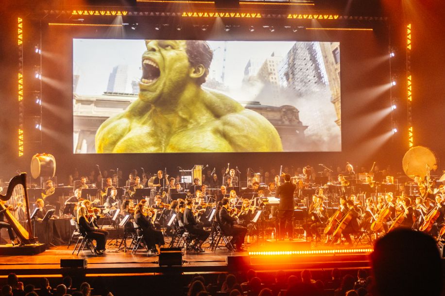 Images cultes et orchestre live : plongée dans le ciné concert Marvel Infinity Saga !
