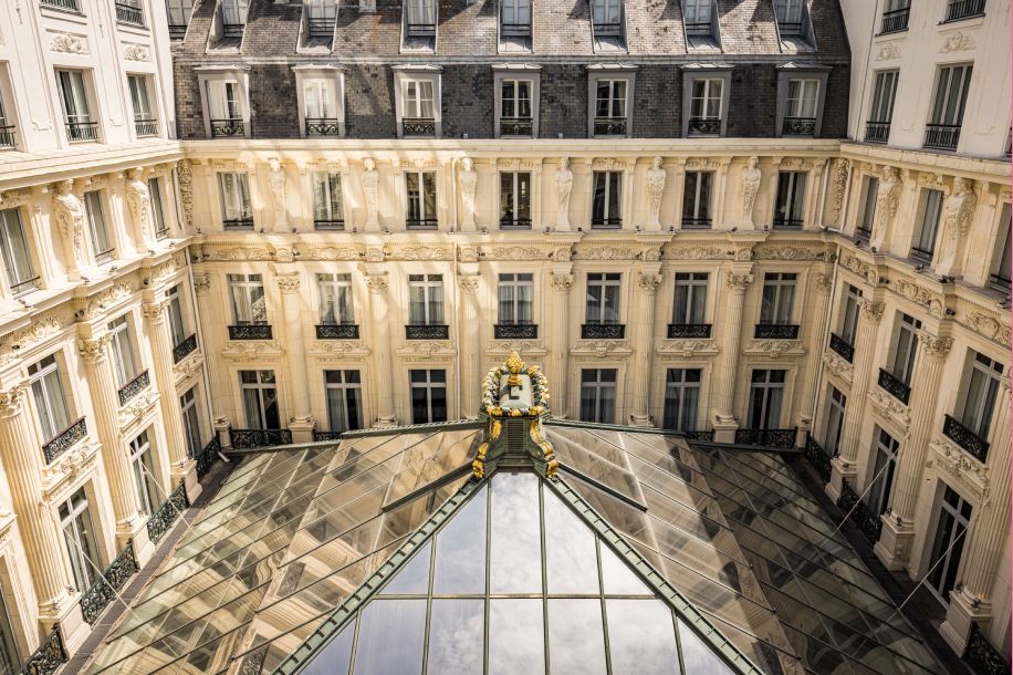 La Verrière, immense atrium lumineux au cœur d’un palace centenaire